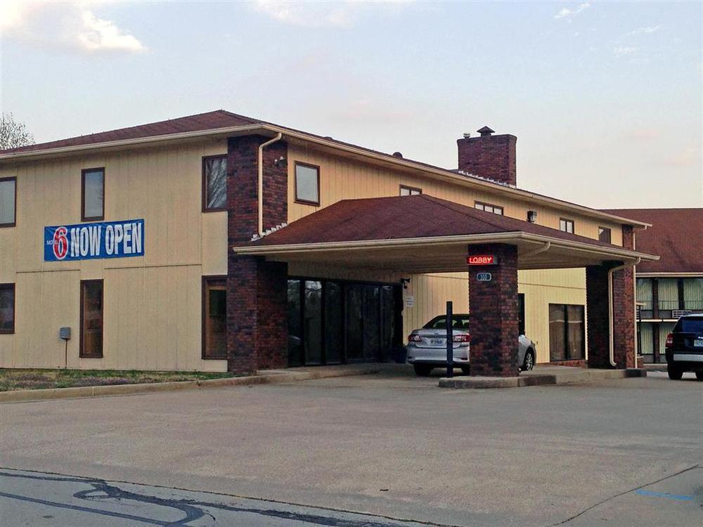 The Metropolitan Hotel Branson Exterior photo